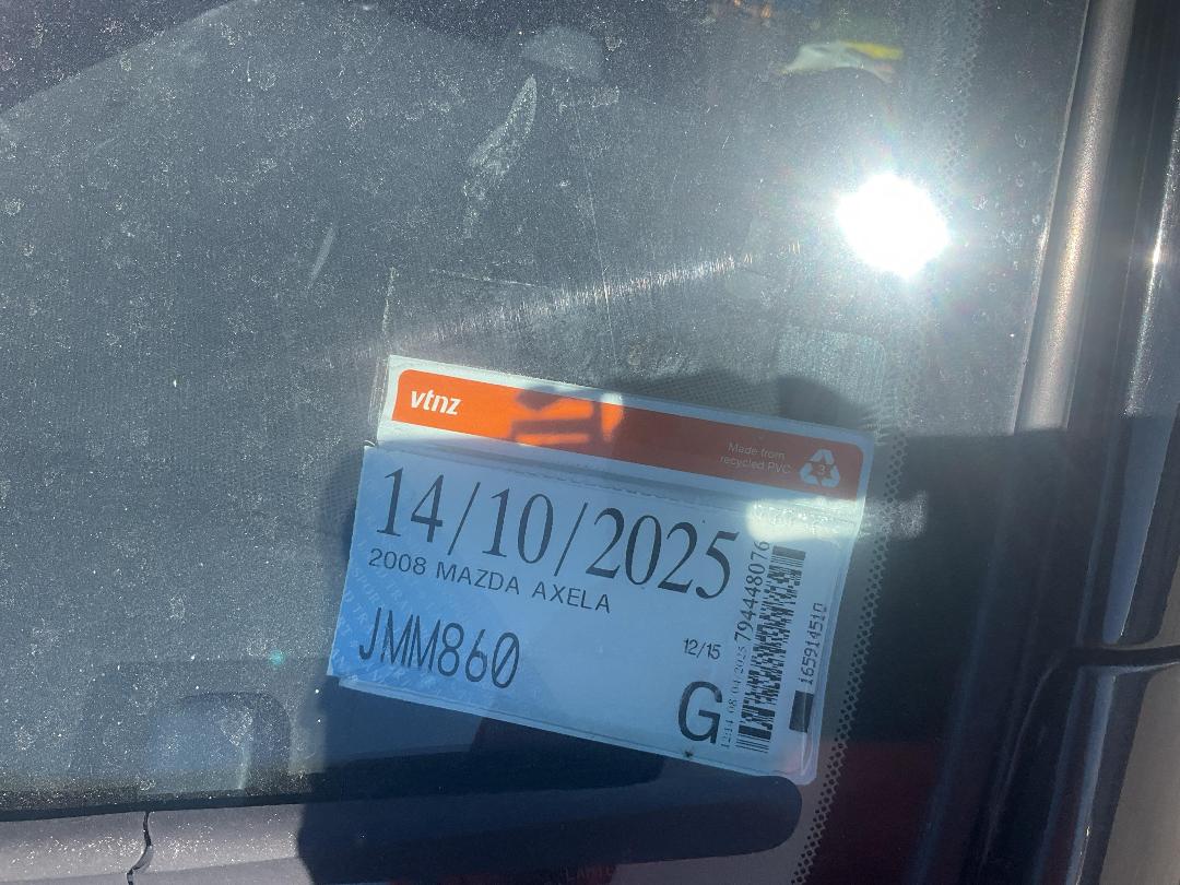 Photo '11' of Mazda Axela