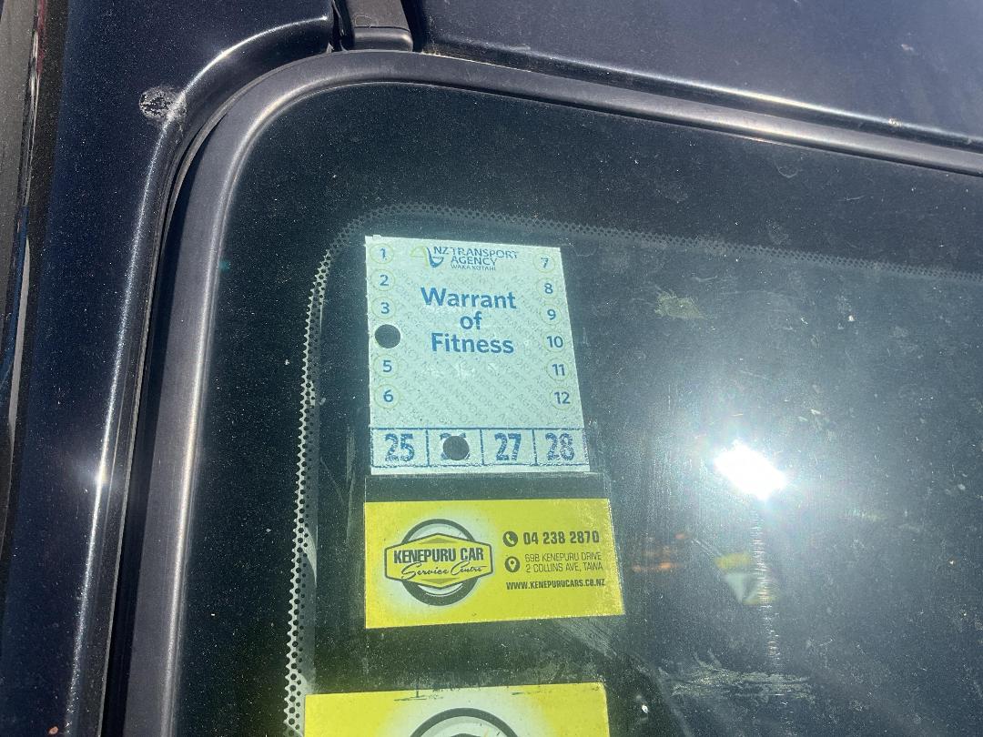 Photo '10' of Mazda Axela