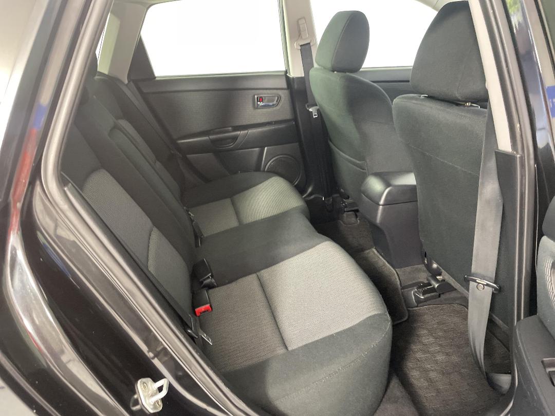 Photo '20' of Mazda Axela Photo '20' of Mazda Axela