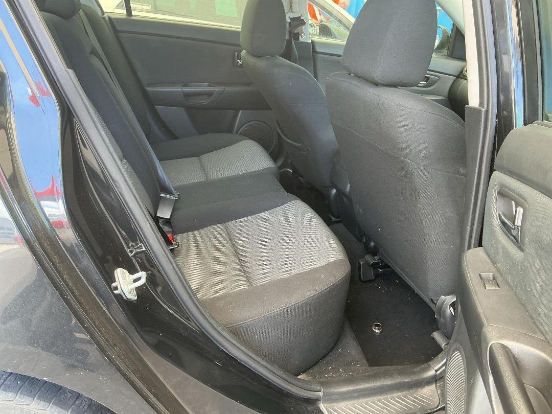 Photo '16' of Mazda Axela Photo '16' of Mazda Axela