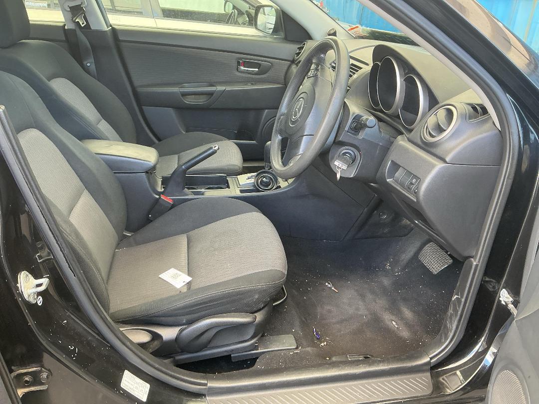 Photo '17' of Mazda Axela Photo '17' of Mazda Axela