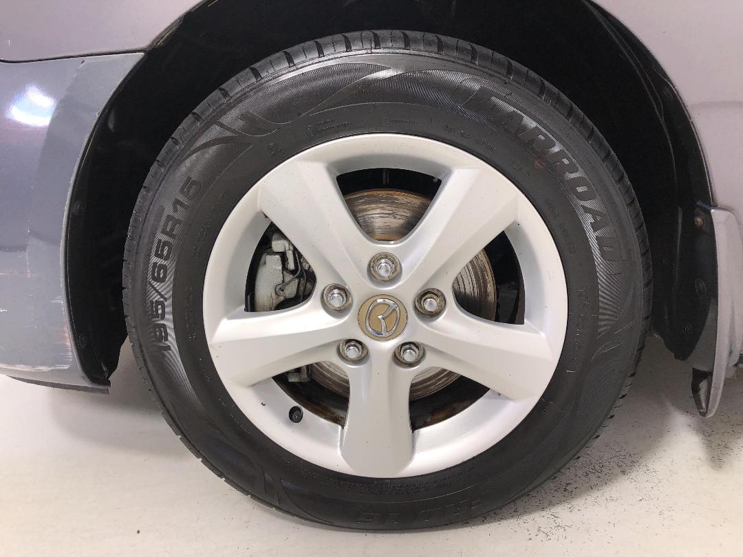 Photo '10' of Mazda Axela