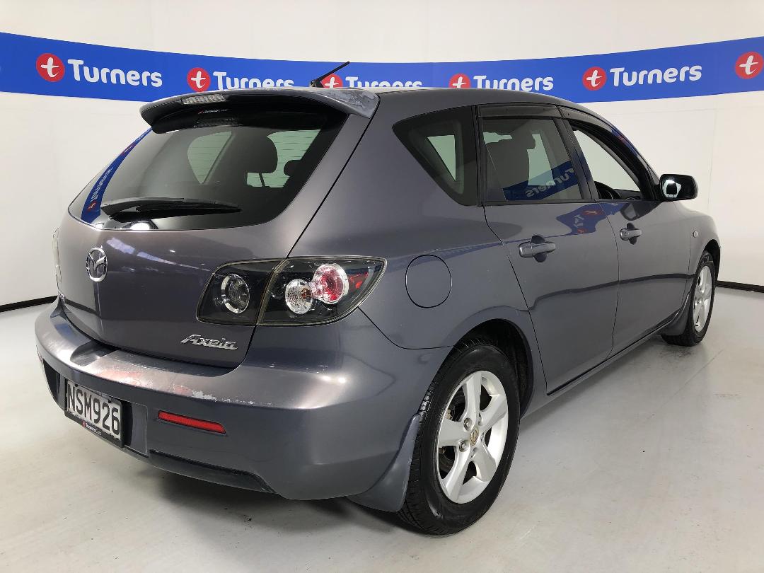 Photo '7' of Mazda Axela