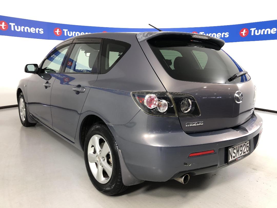 Photo '5' of Mazda Axela