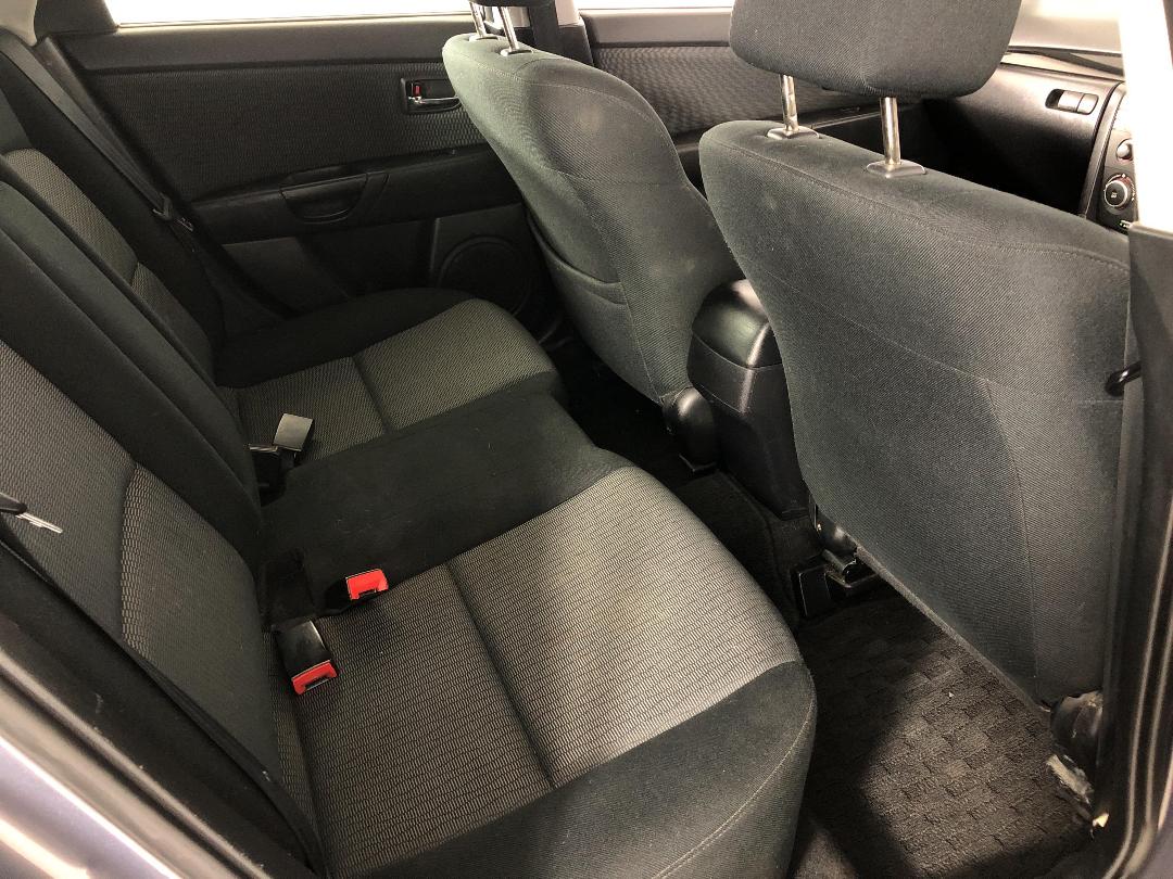 Photo '20' of Mazda Axela