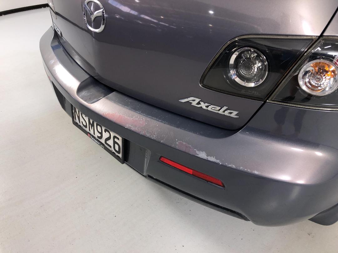 Photo '27' of Mazda Axela