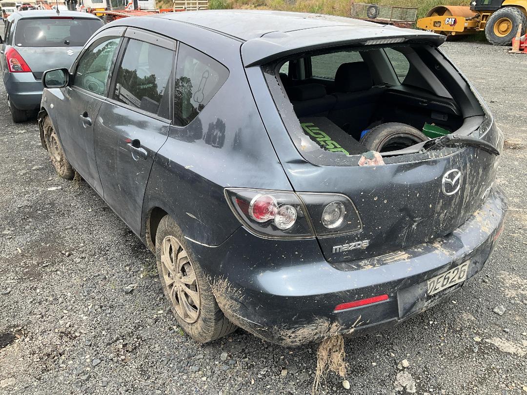 Photo '3' of Mazda Axela