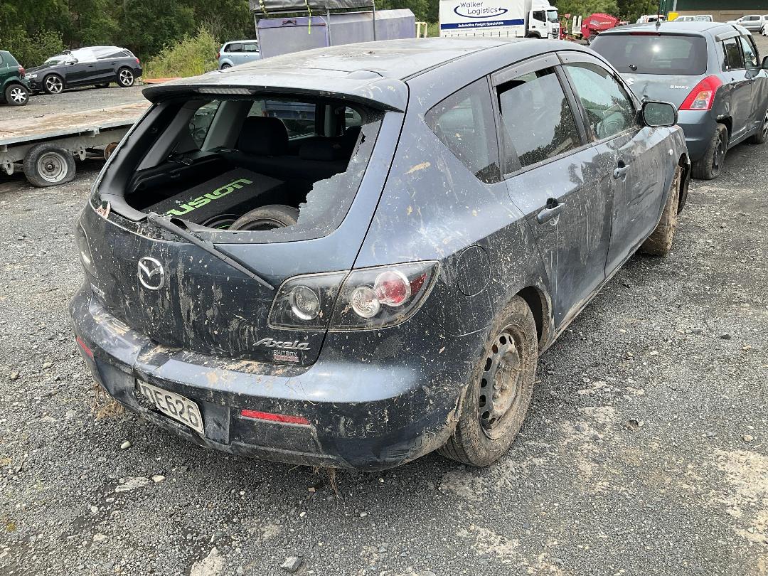 Photo '2' of Mazda Axela