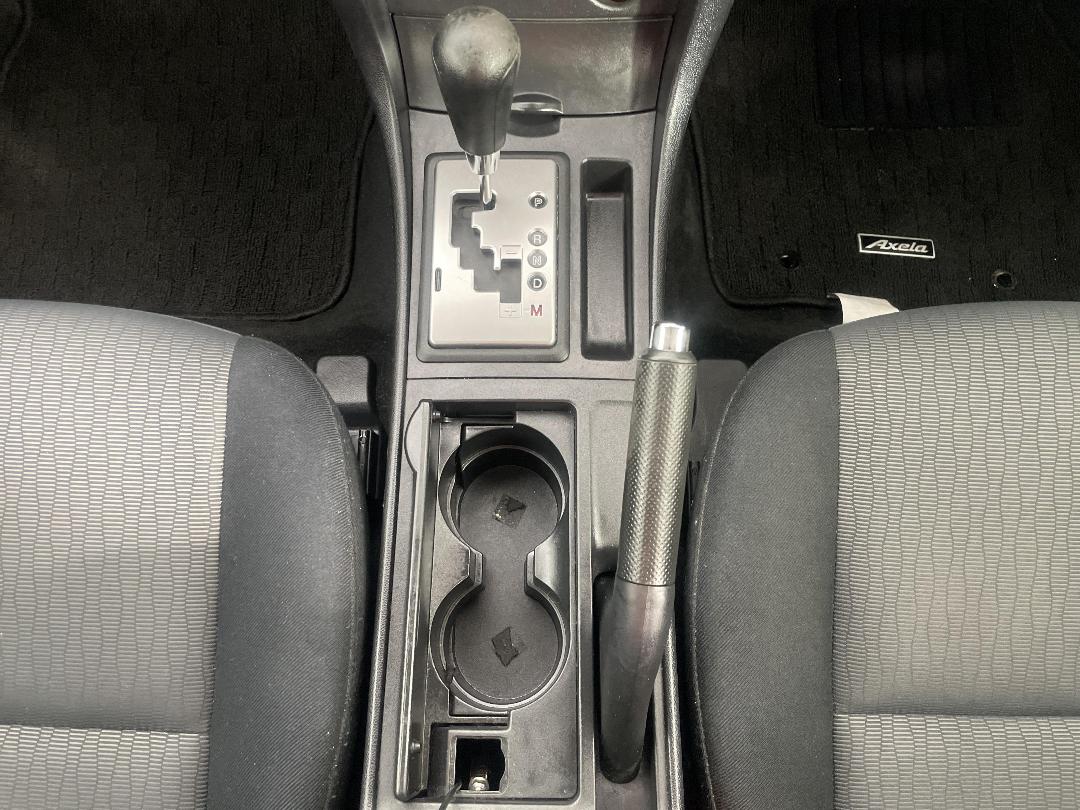 Photo '18' of Mazda Axela