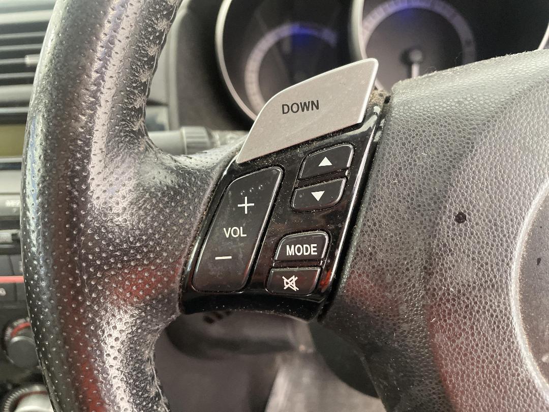 Photo '25' of Mazda Axela