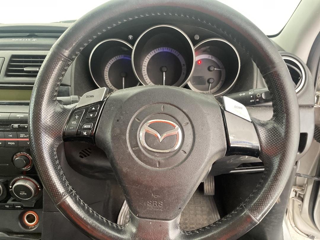 Photo '26' of Mazda Axela