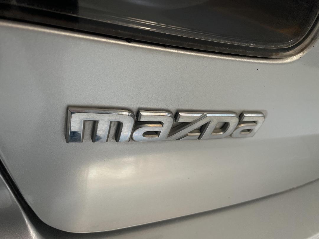 Photo '33' of Mazda Axela