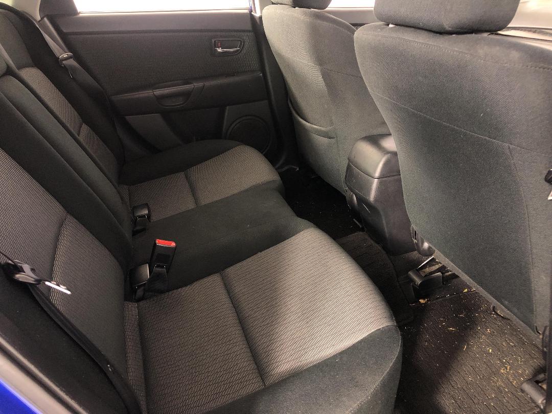 Photo '18' of Mazda Axela