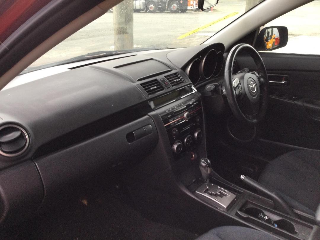 Photo '20' of Mazda Axela Photo '20' of Mazda Axela