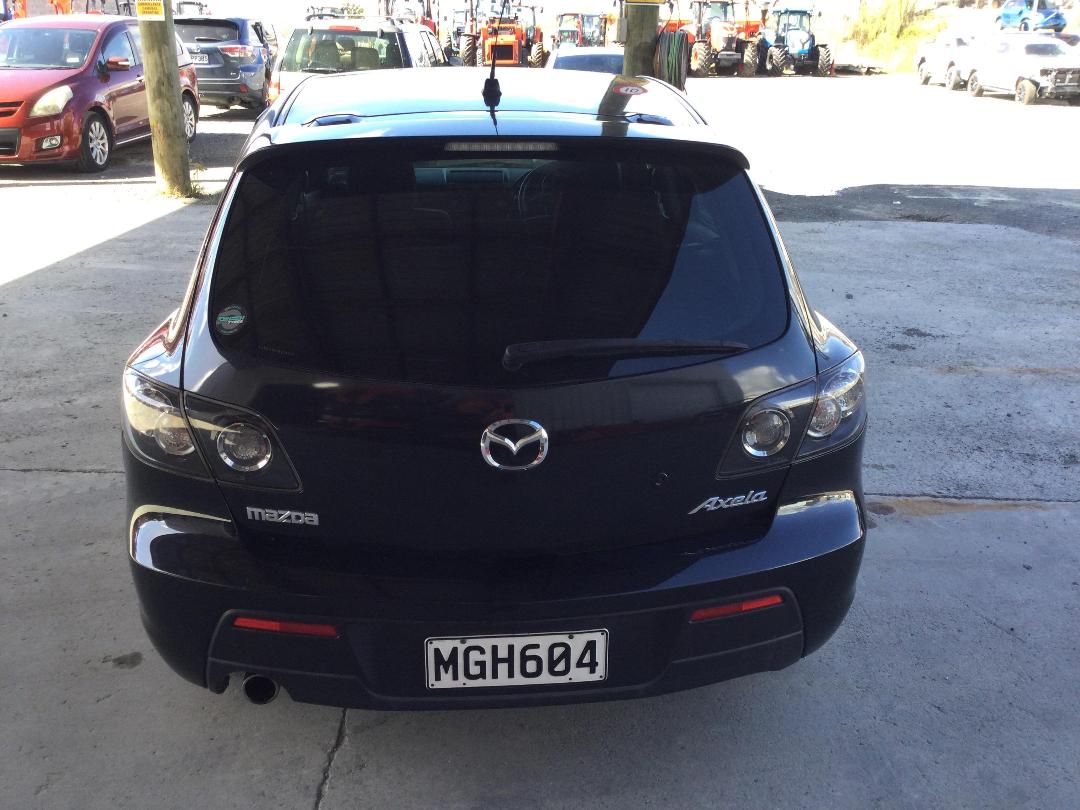 Photo '11' of Mazda Axela Photo '11' of Mazda Axela