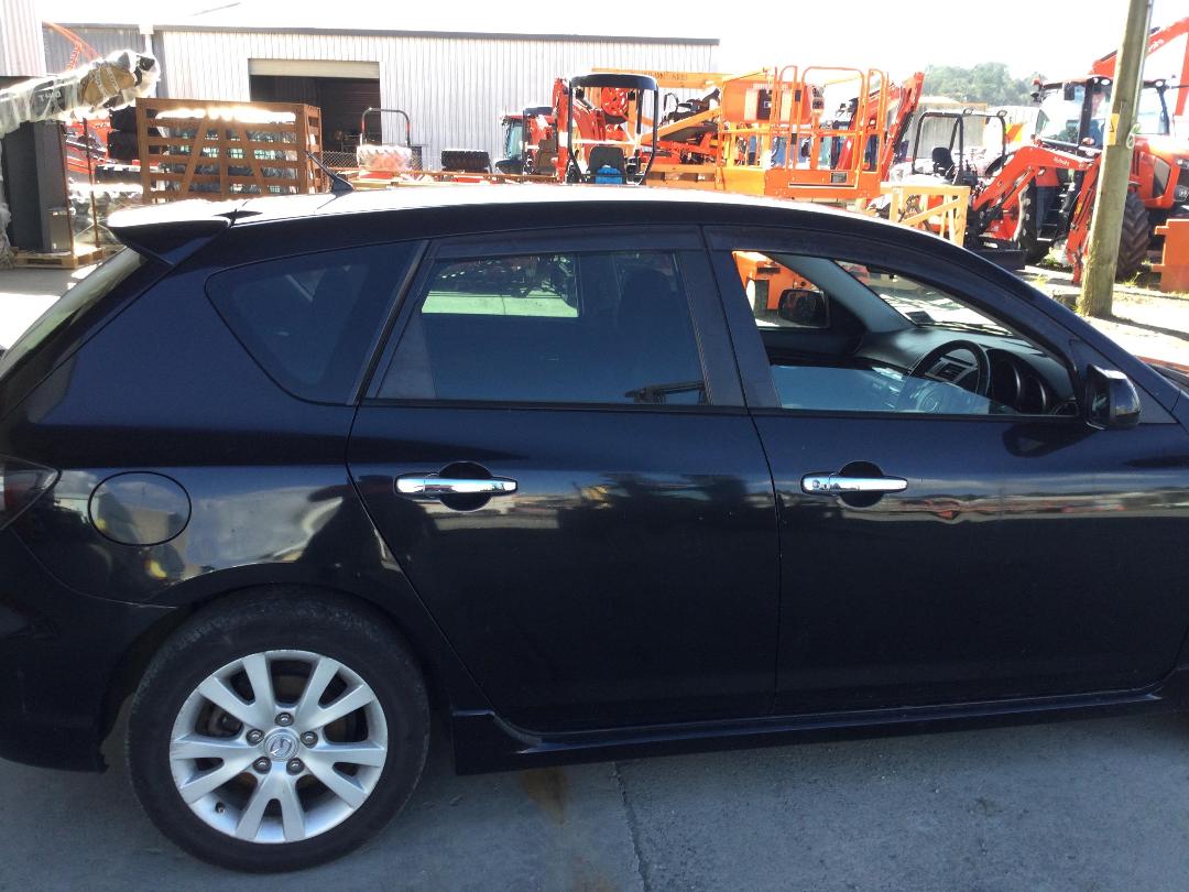 Photo '14' of Mazda Axela Photo '14' of Mazda Axela