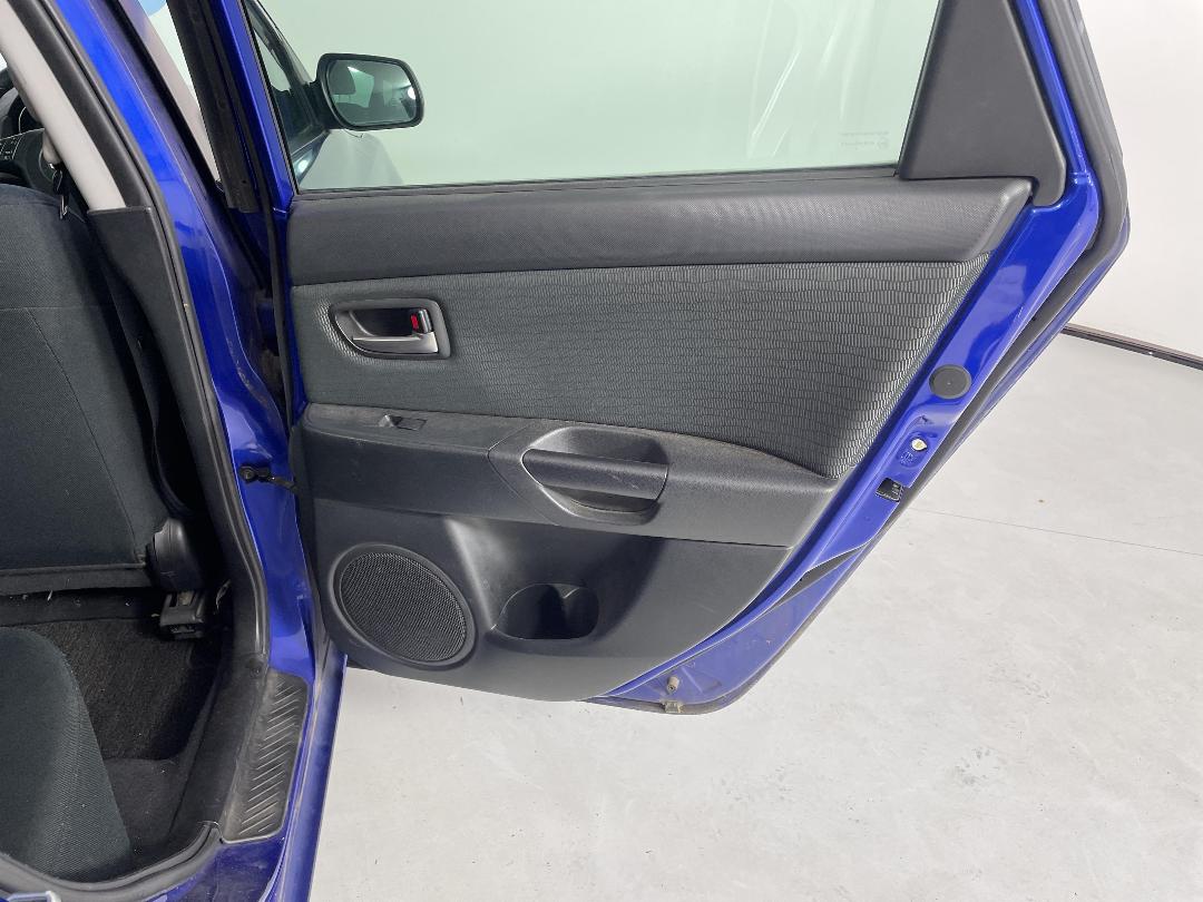 Photo '19' of Mazda Axela Photo '19' of Mazda Axela