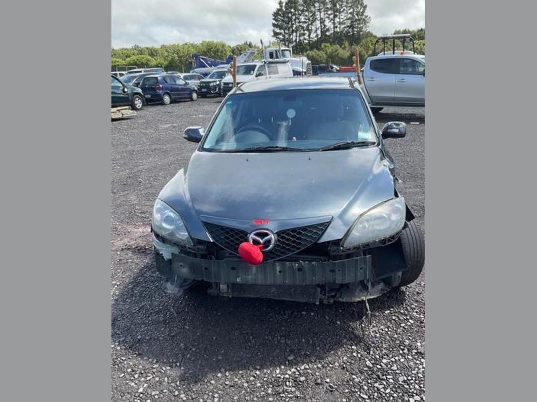 Photo '4' of Mazda Axela