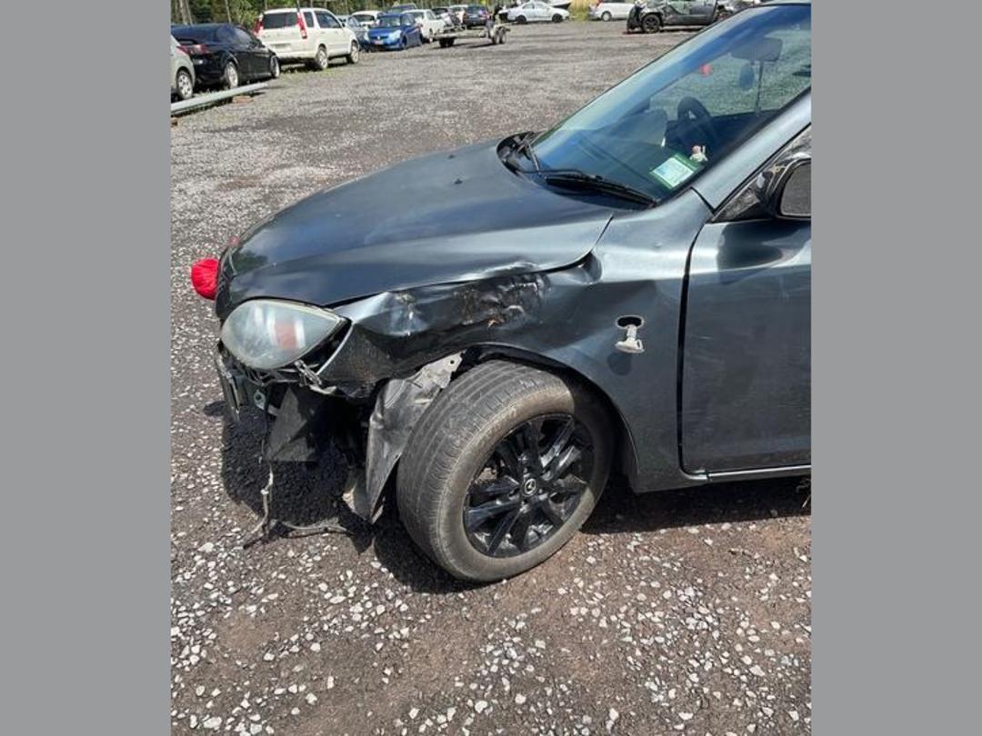 Photo '11' of Mazda Axela