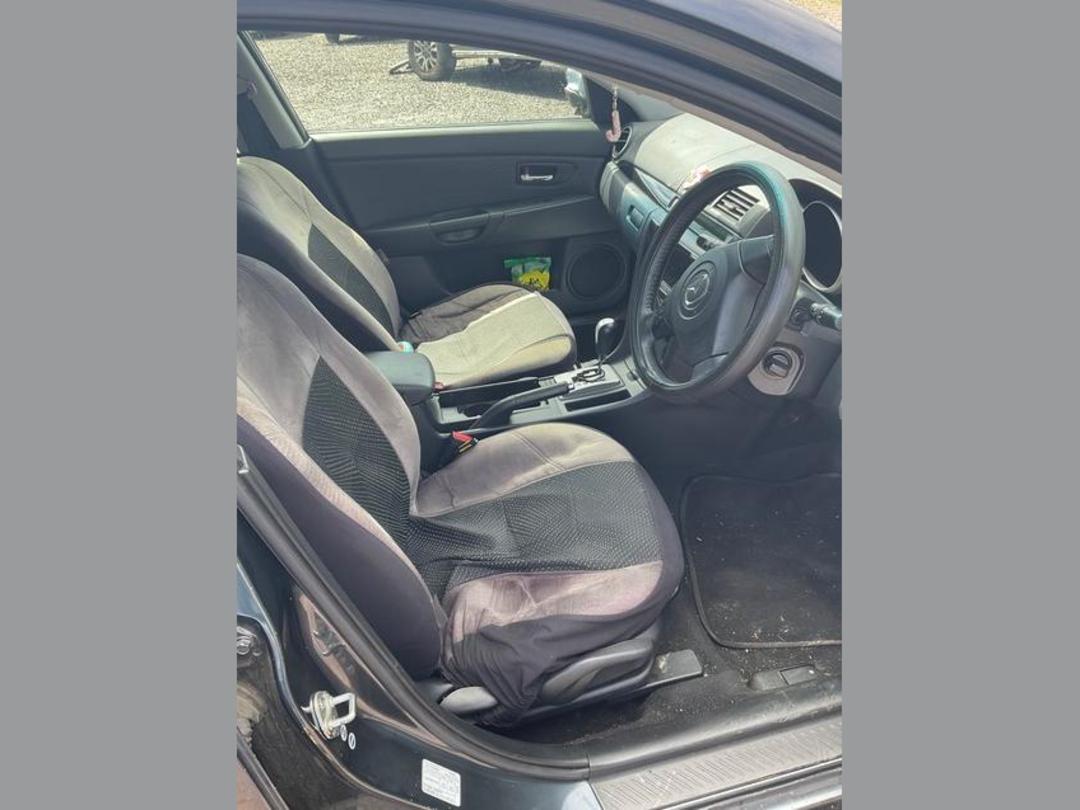 Photo '15' of Mazda Axela