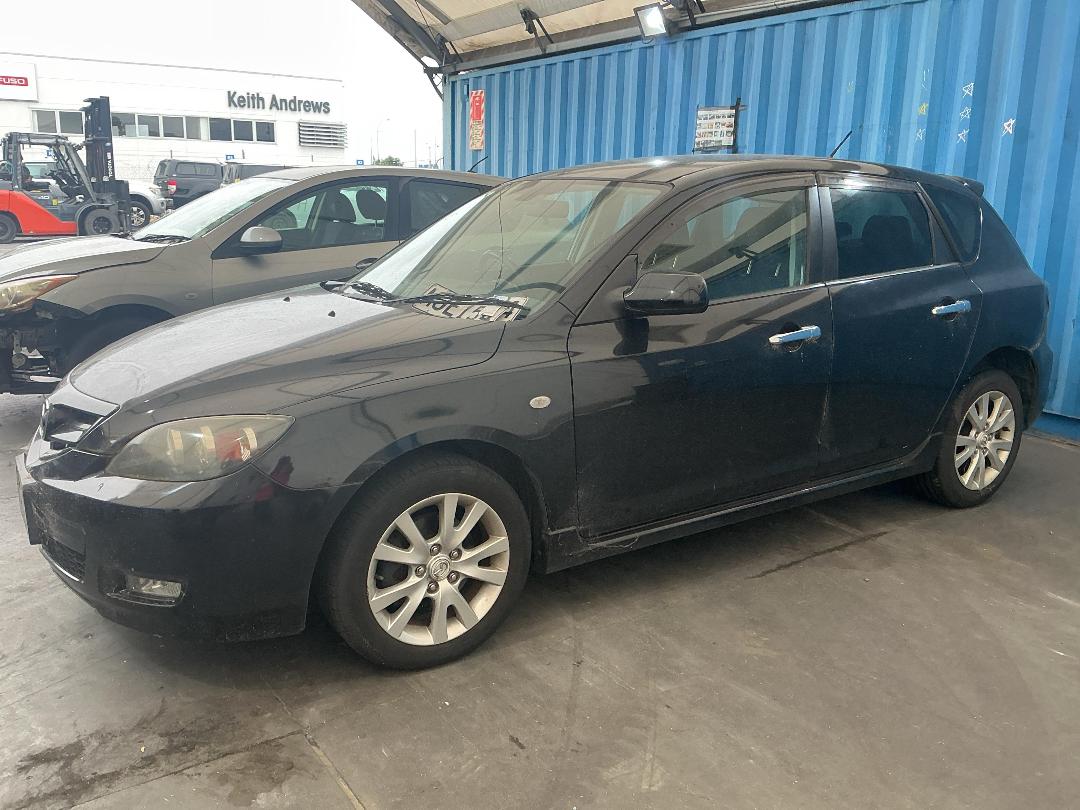 Photo '3' of Mazda Axela