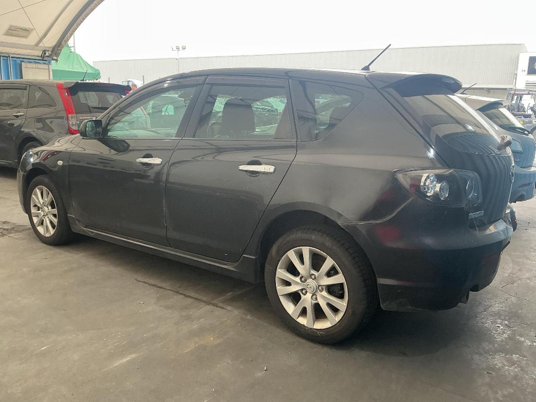 Photo '4' of Mazda Axela