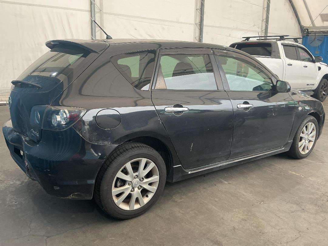 Photo '6' of Mazda Axela