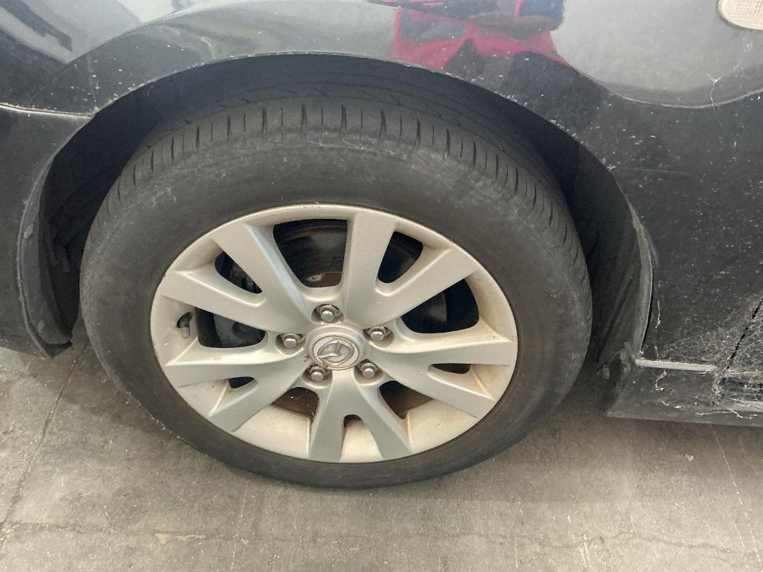 Photo '11' of Mazda Axela