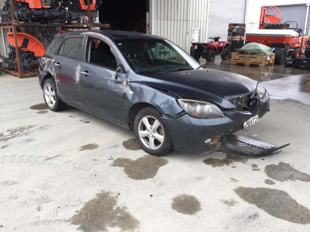 Photo '13' of Mazda Axela