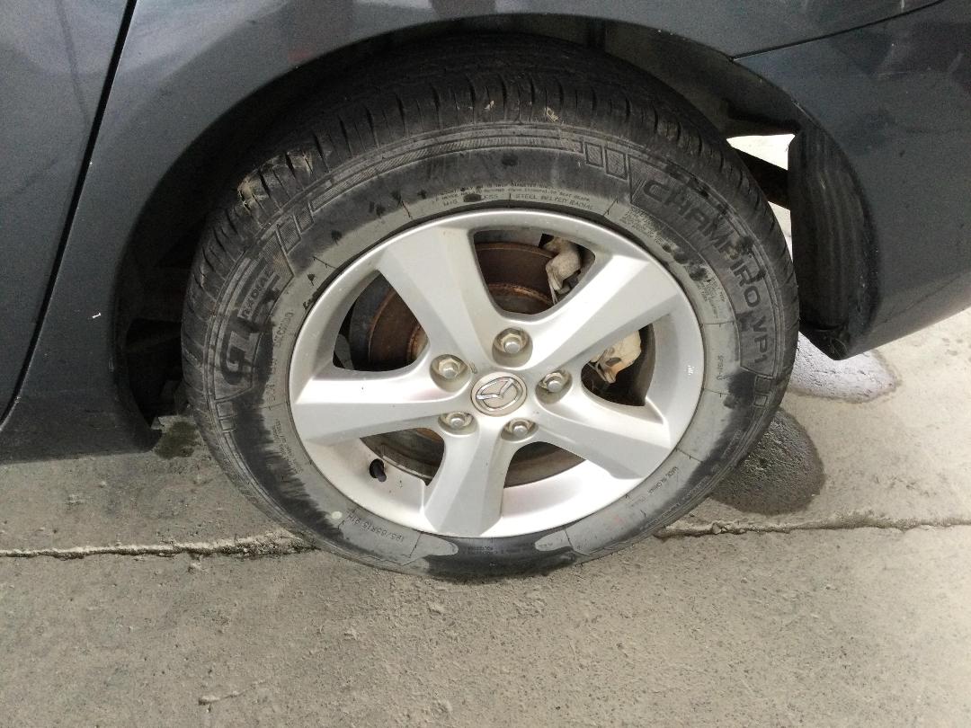 Photo '44' of Mazda Axela