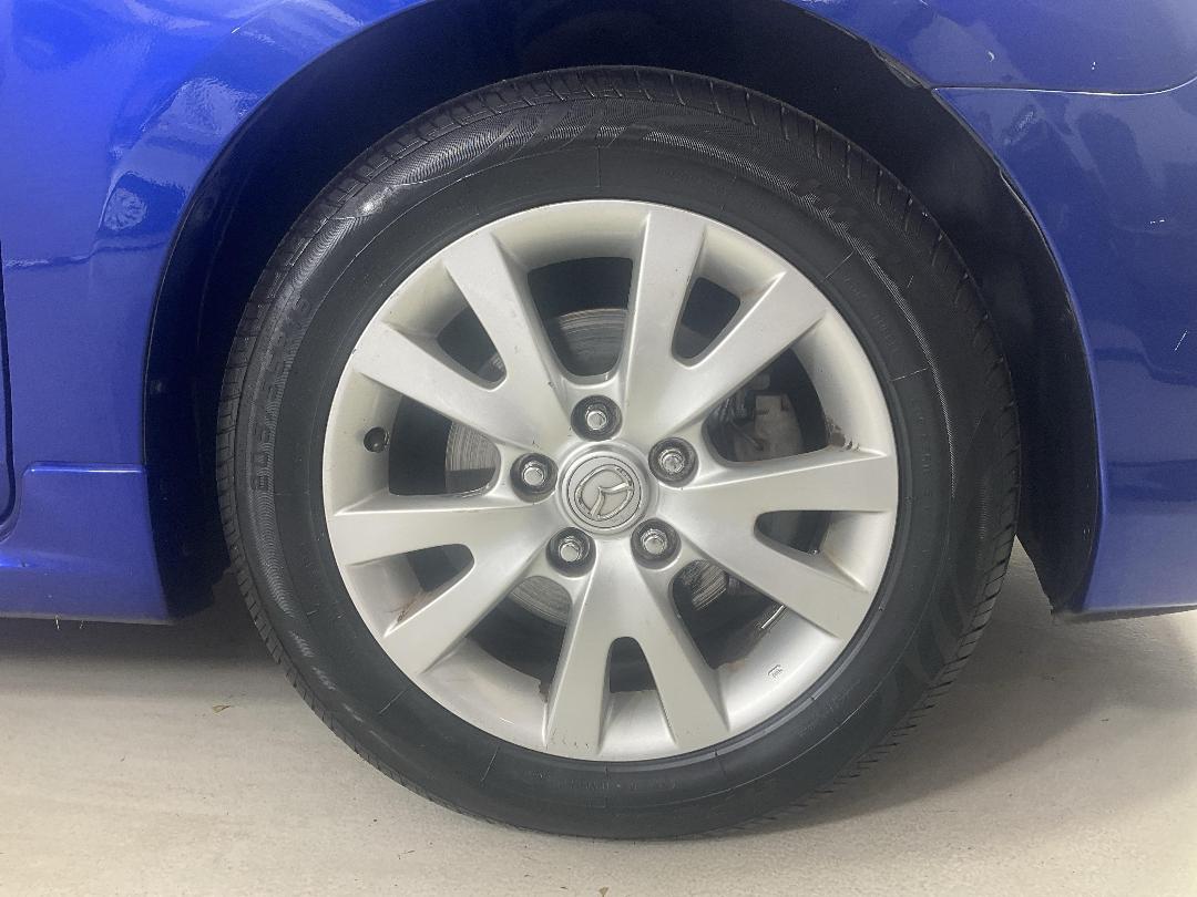 Photo '9' of Mazda Axela Photo '9' of Mazda Axela