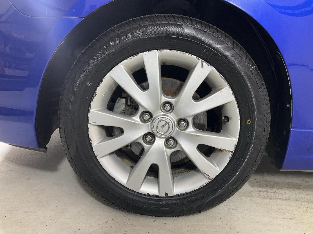 Photo '10' of Mazda Axela Photo '10' of Mazda Axela