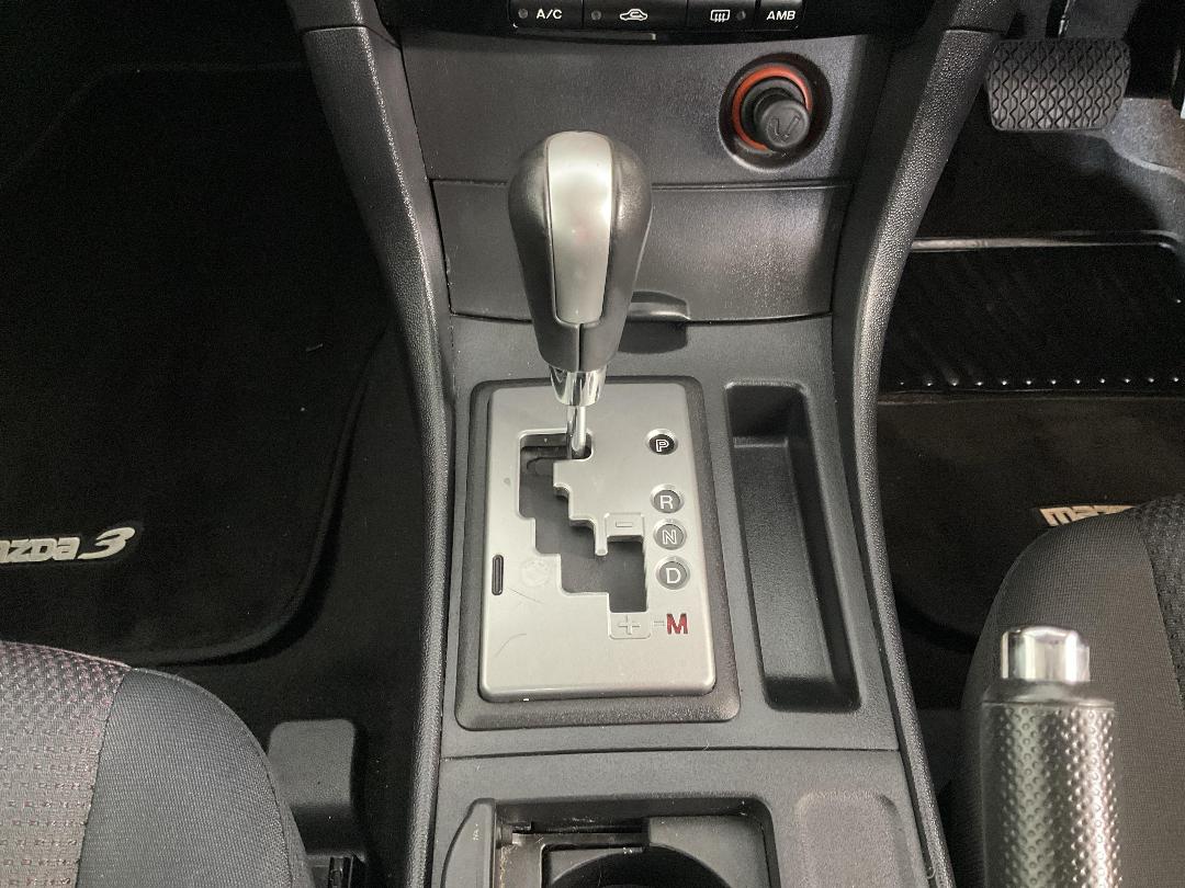 Photo '18' of Mazda Axela Photo '18' of Mazda Axela