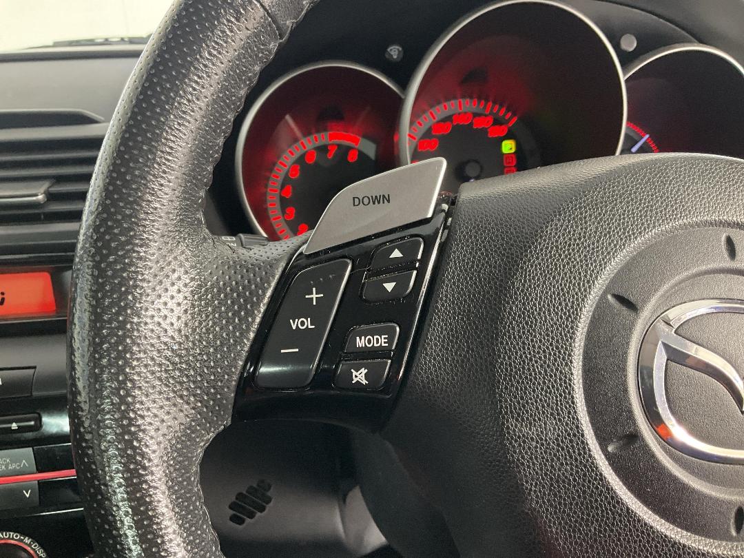 Photo '27' of Mazda Axela Photo '27' of Mazda Axela