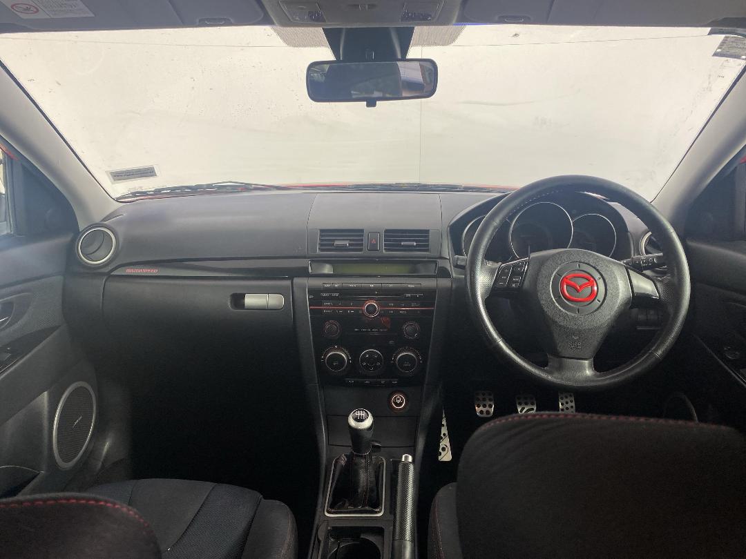 Photo '17' of Mazda Axela