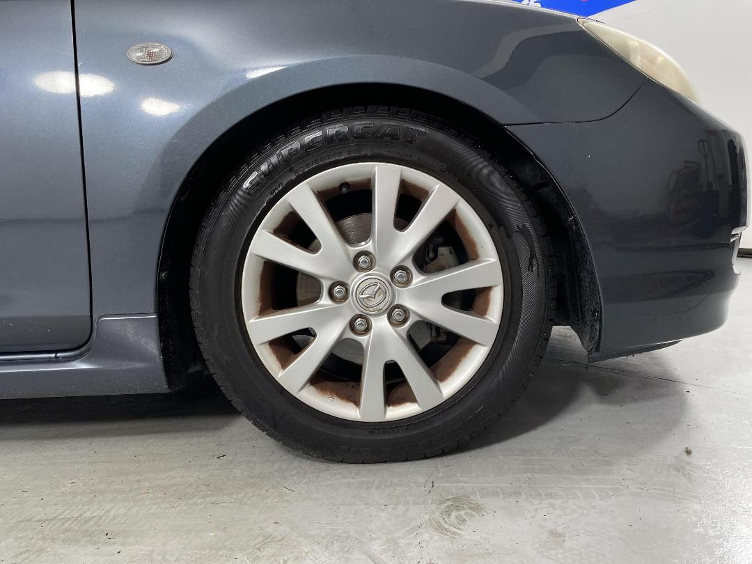 Photo '9' of Mazda Axela