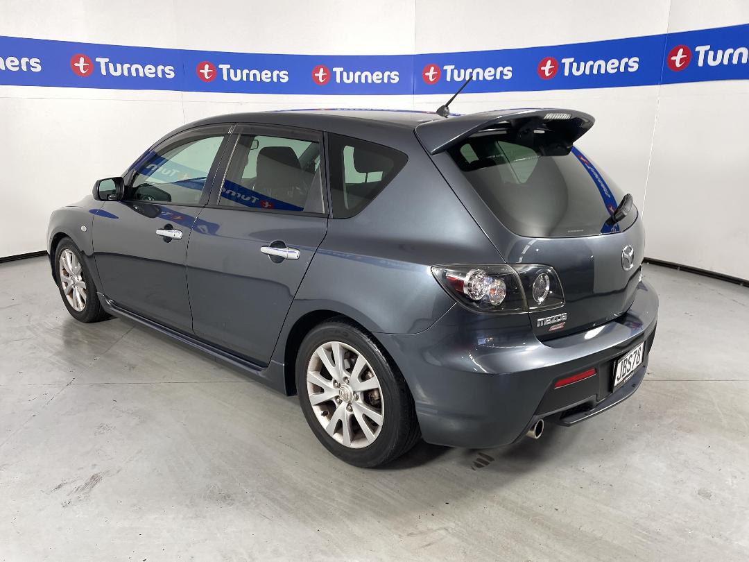 Photo '5' of Mazda Axela