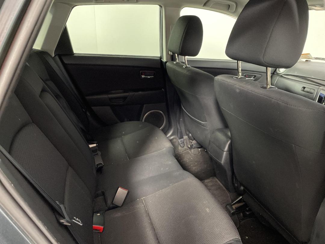 Photo '20' of Mazda Axela