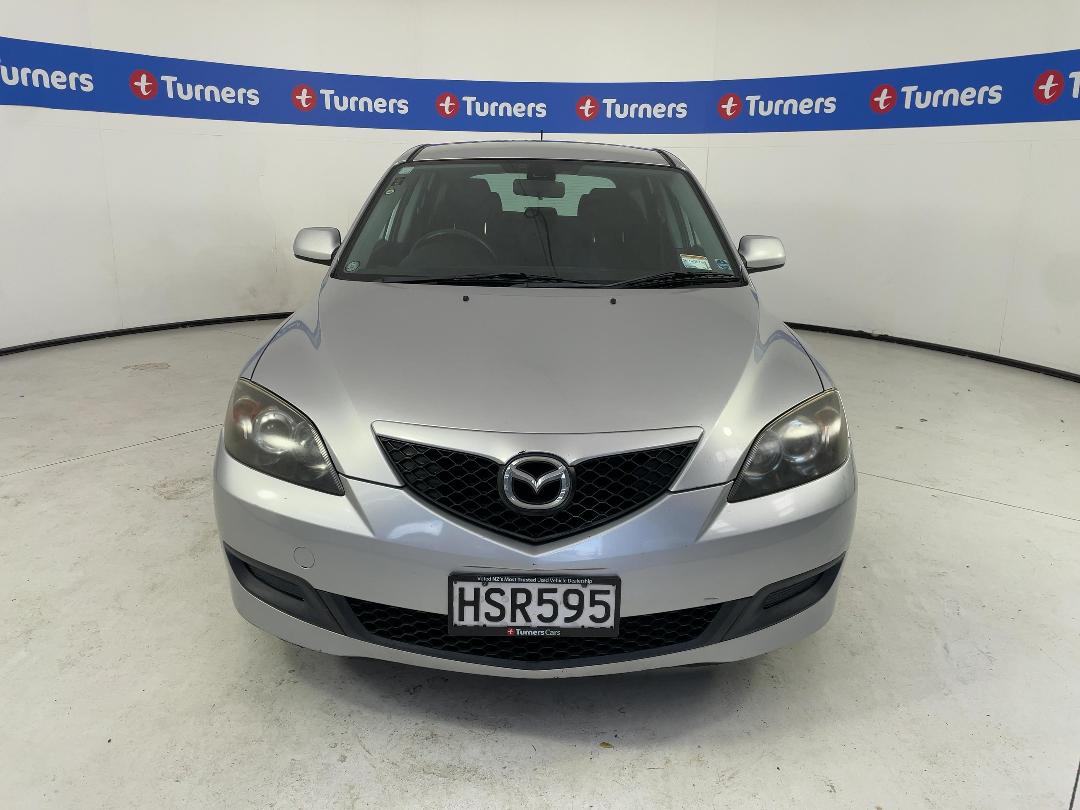 Photo '2' of Mazda Axela