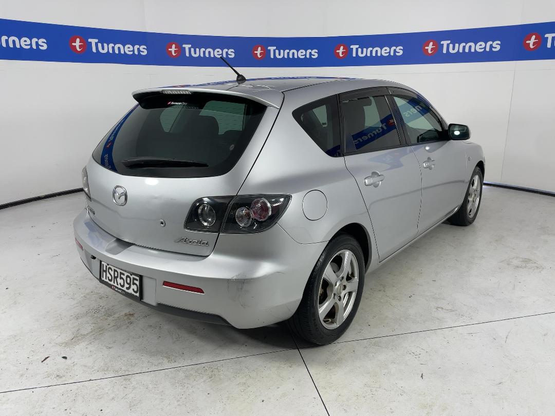 Photo '7' of Mazda Axela