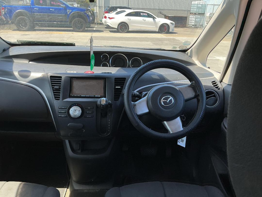 Photo '29' of Mazda Biante