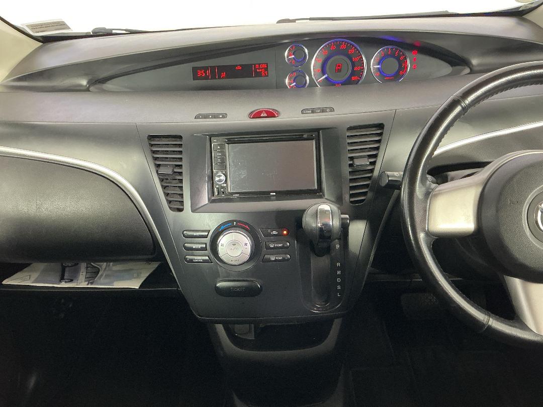 Photo '18' of Mazda Biante