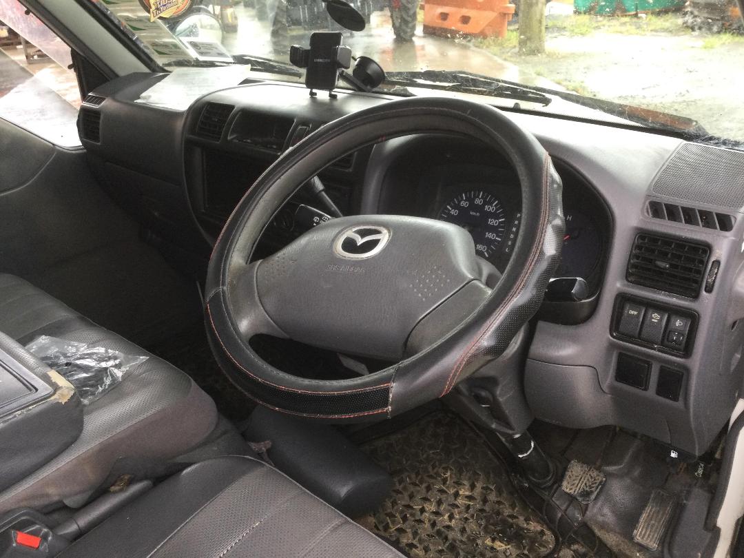 Photo '10' of Mazda Bongo 2.0D