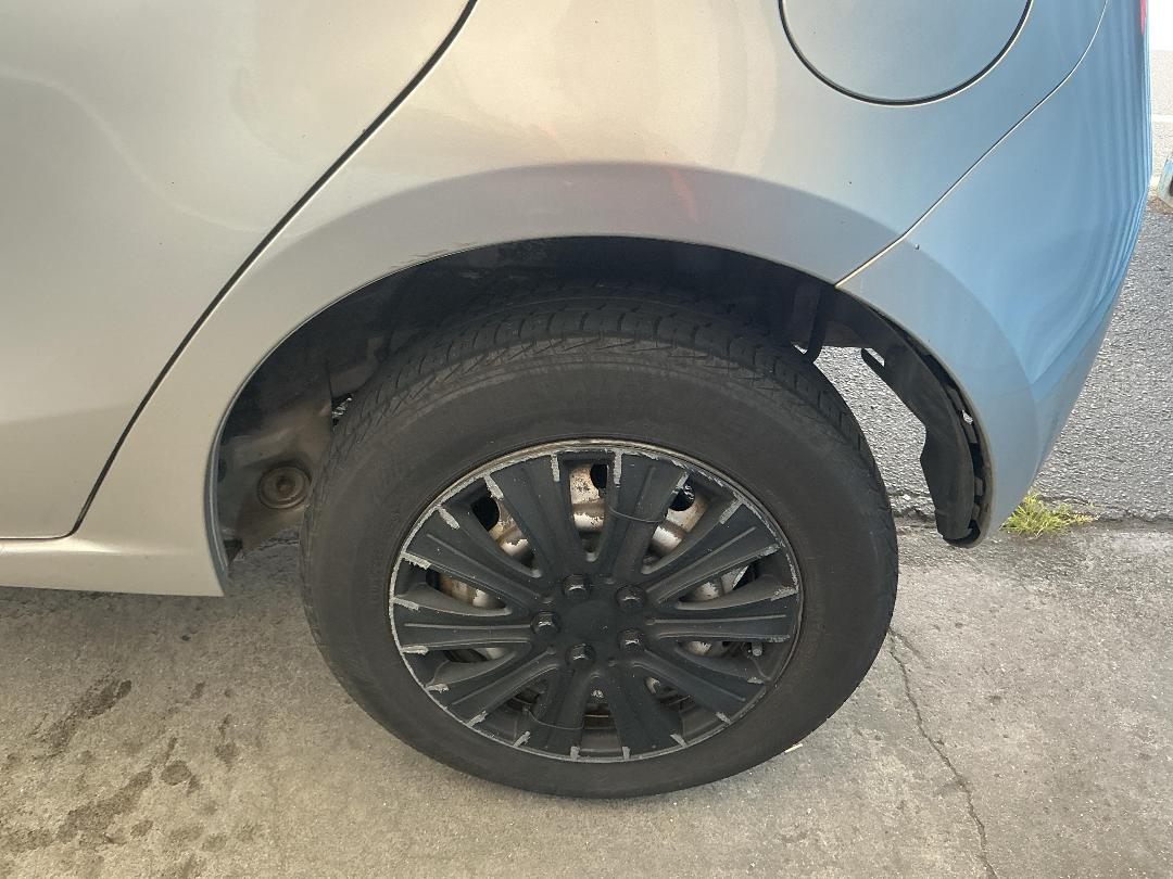 Photo '5' of Mazda Demio