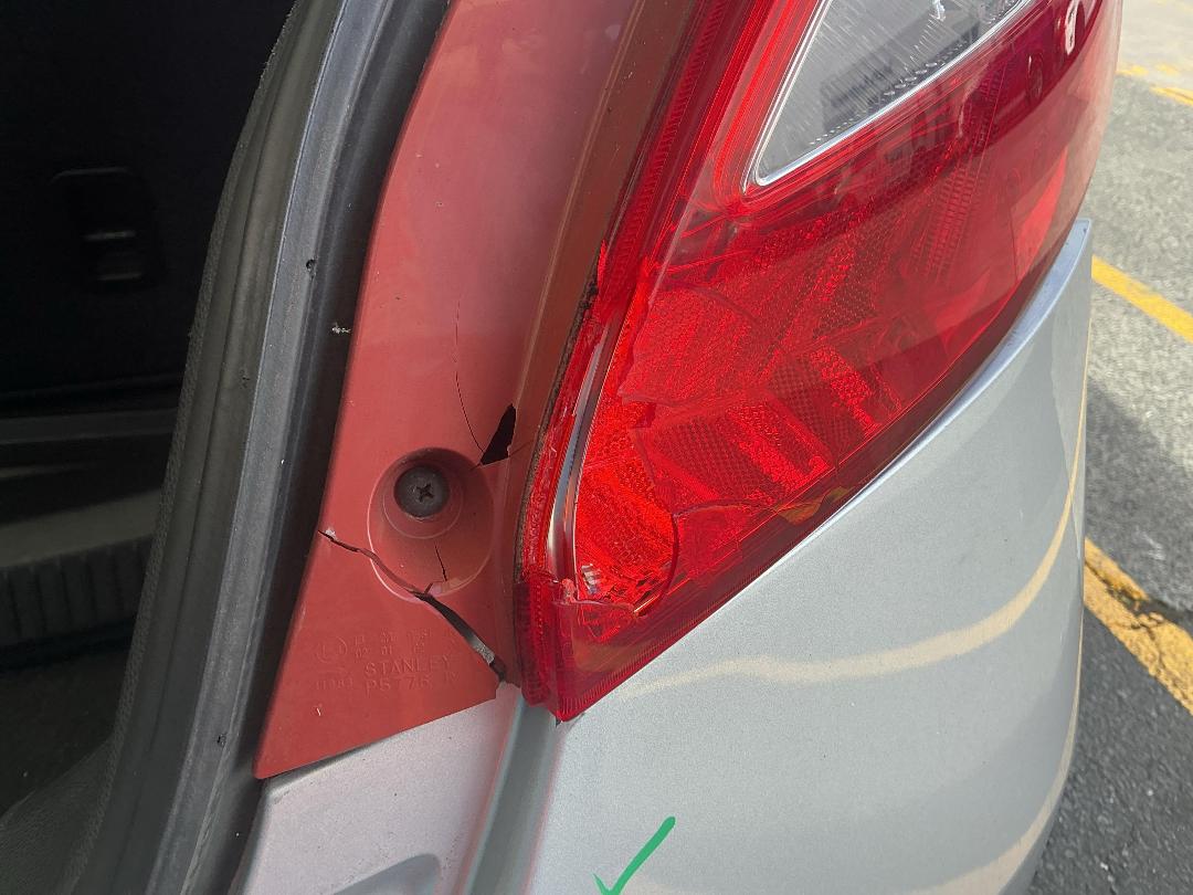 Photo '9' of Mazda Demio