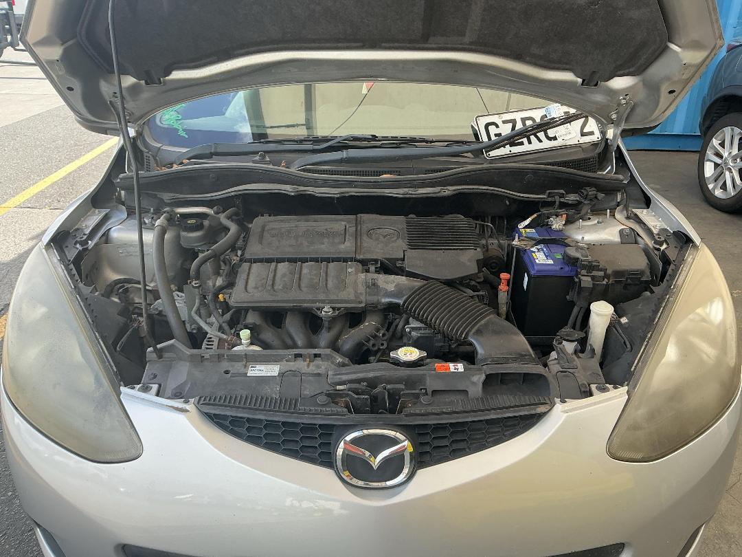 Photo '18' of Mazda Demio