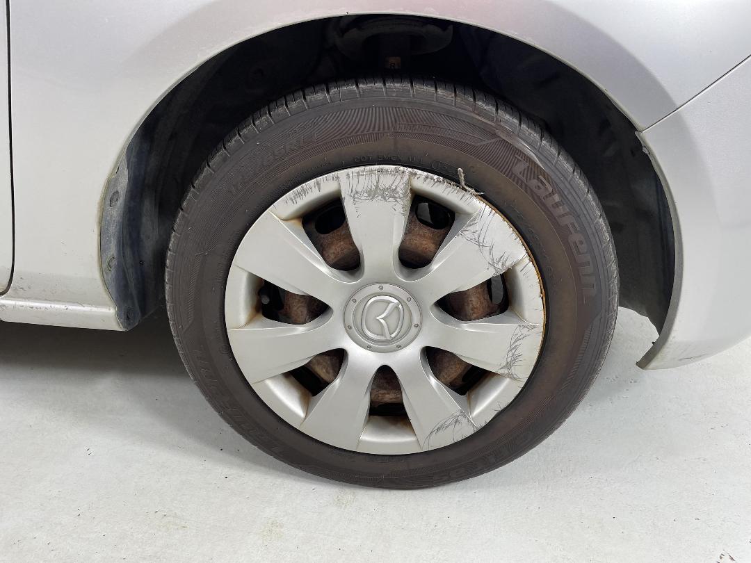 Photo '7' of Mazda Demio Photo '7' of Mazda Demio