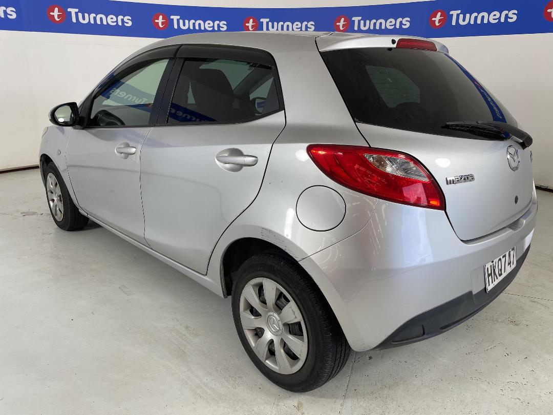 Photo '4' of Mazda Demio Photo '4' of Mazda Demio