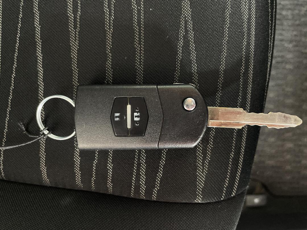 Photo '20' of Mazda Demio Photo '20' of Mazda Demio