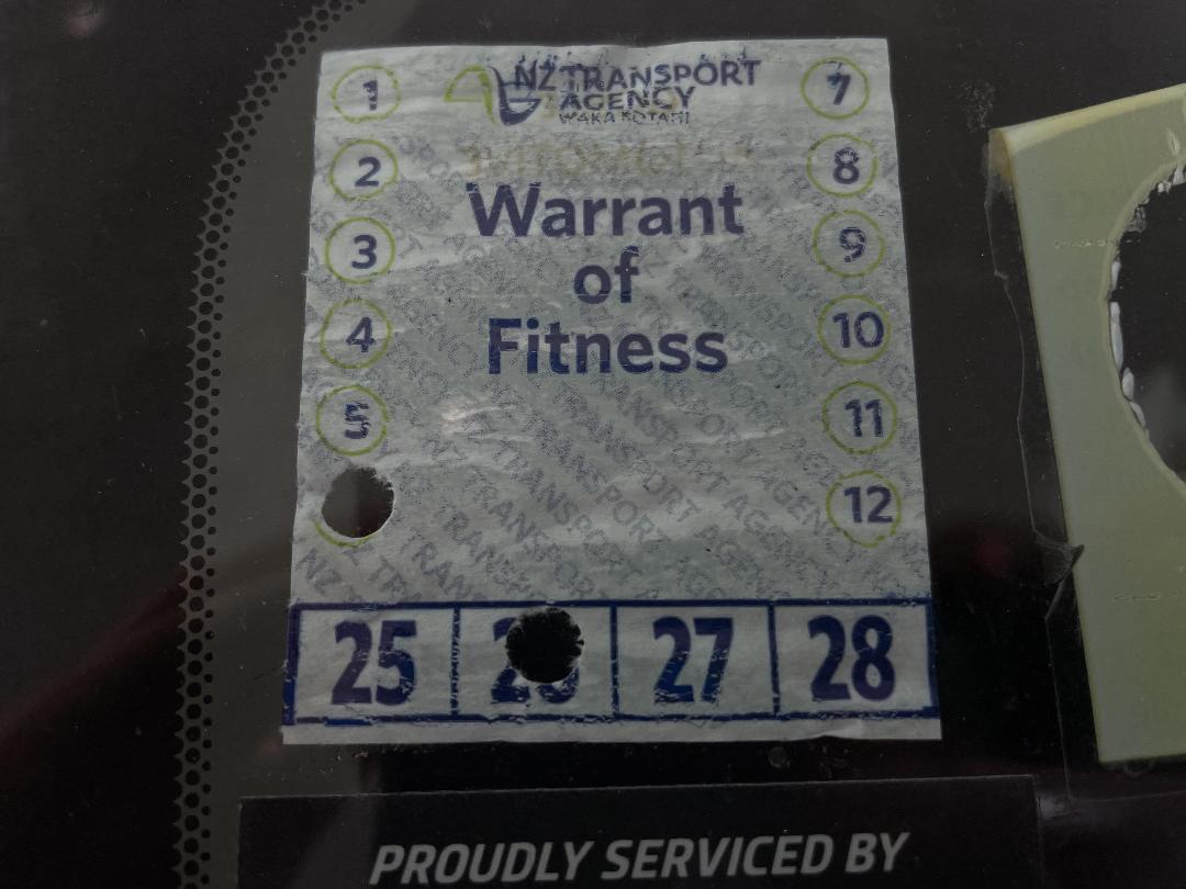 Photo '21' of Mazda Demio Photo '21' of Mazda Demio